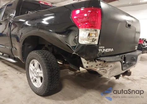 2008 Toyota Tundra Sr5 5.7L V8 z USA, uszkodzony, nr VIN 5TFBV54118X067381